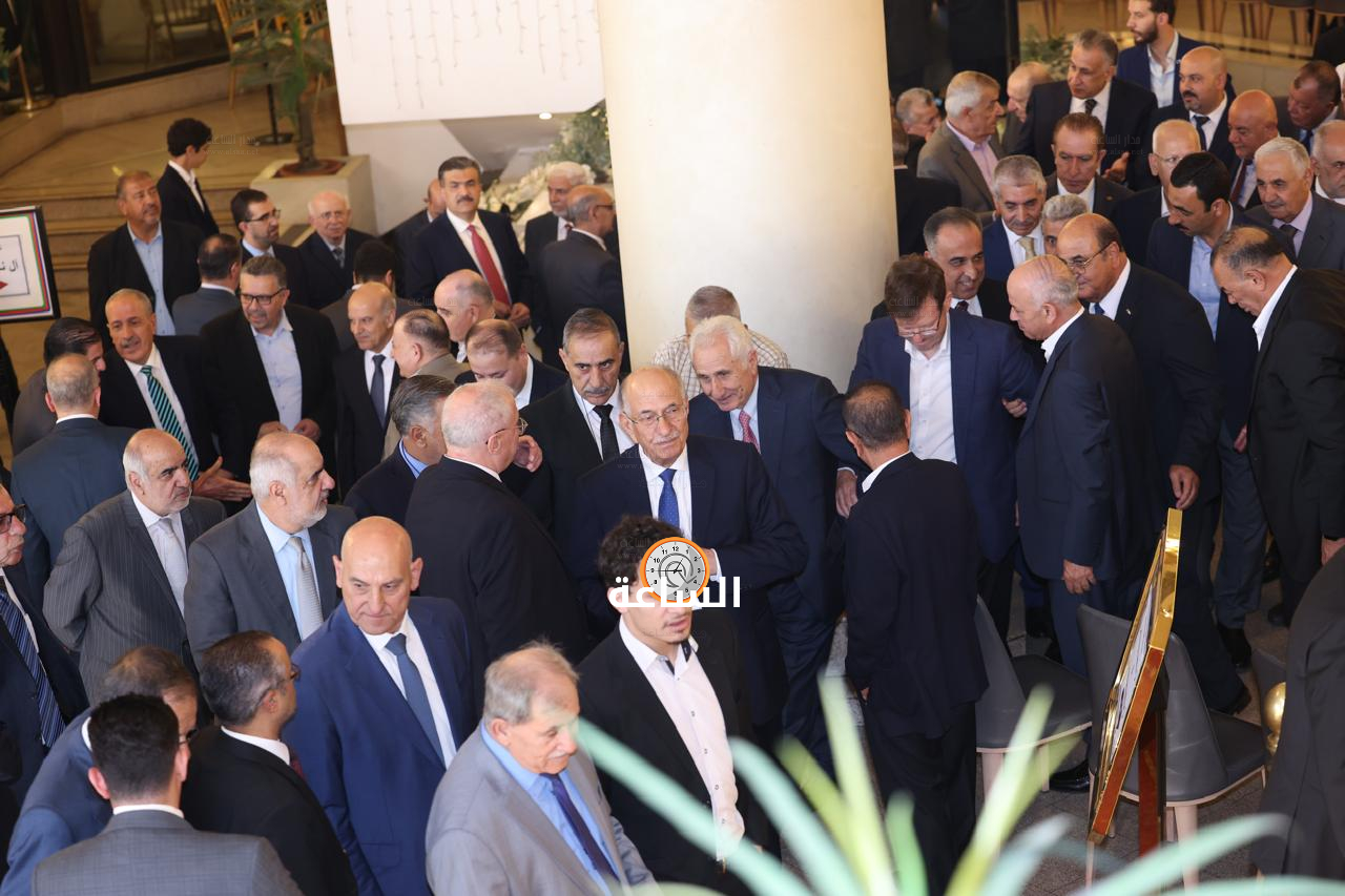 Madar Al-Saa Images 0.17612444668453398