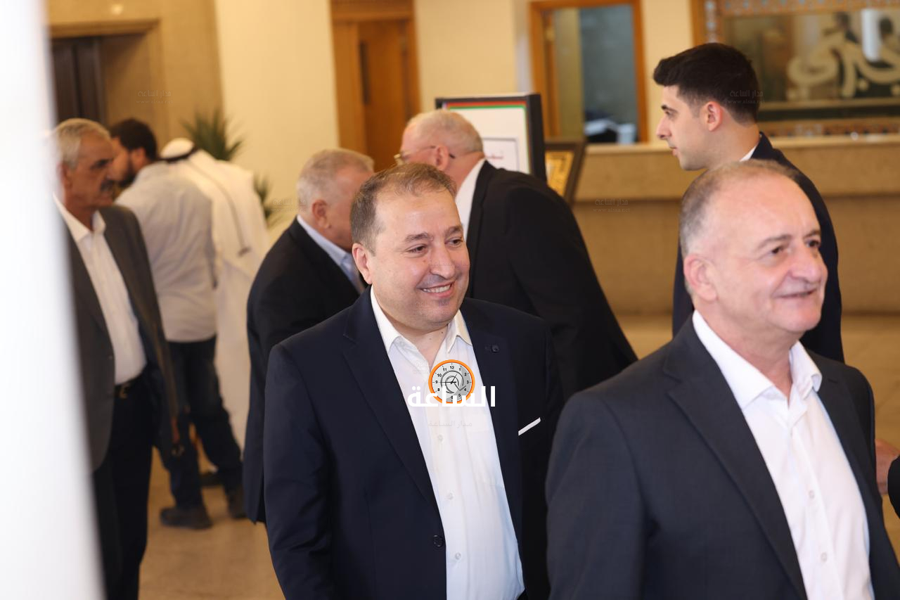 Madar Al-Saa Images 0.8310368084774139