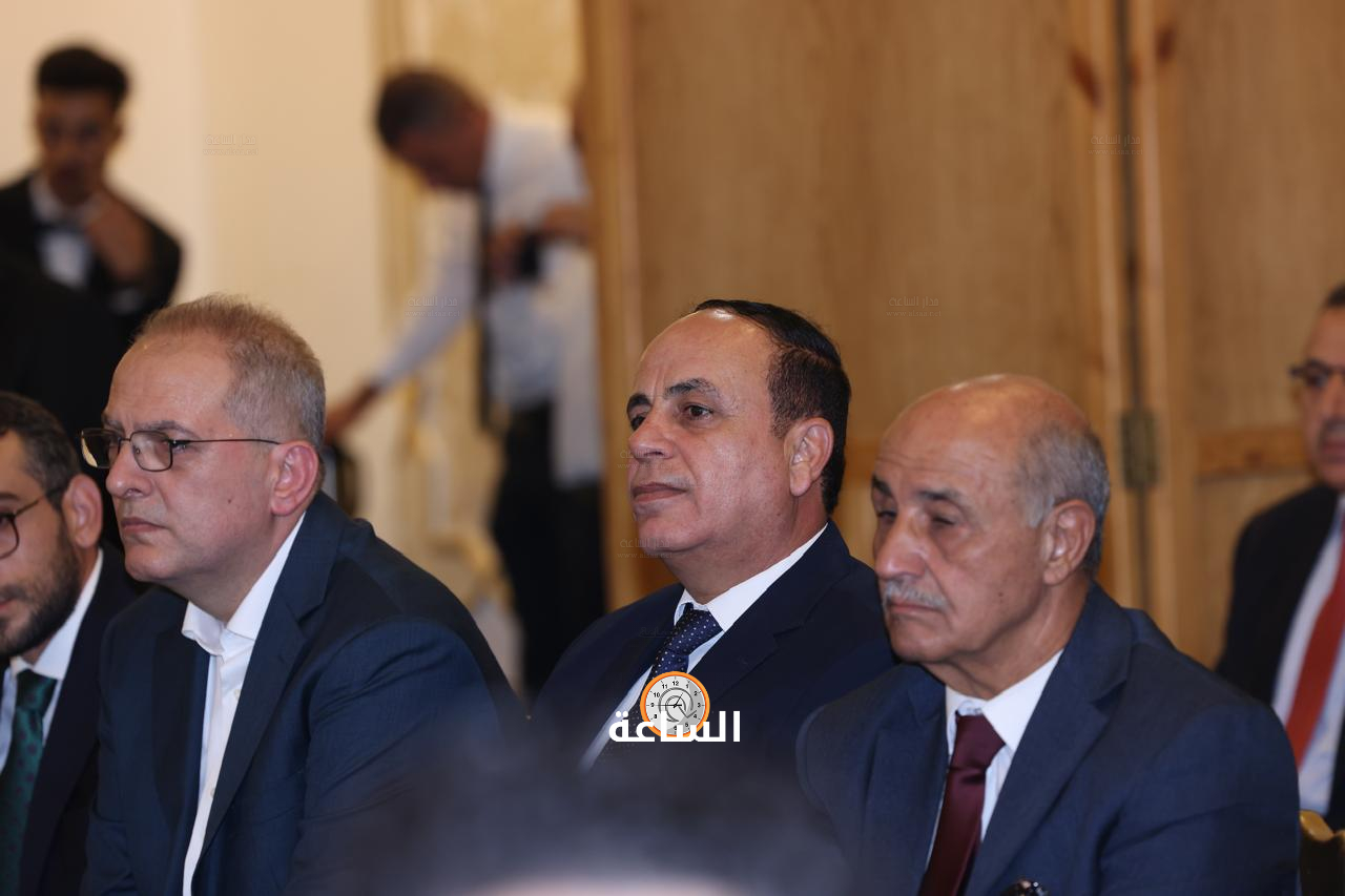 Madar Al-Saa Images 0.820287396074034