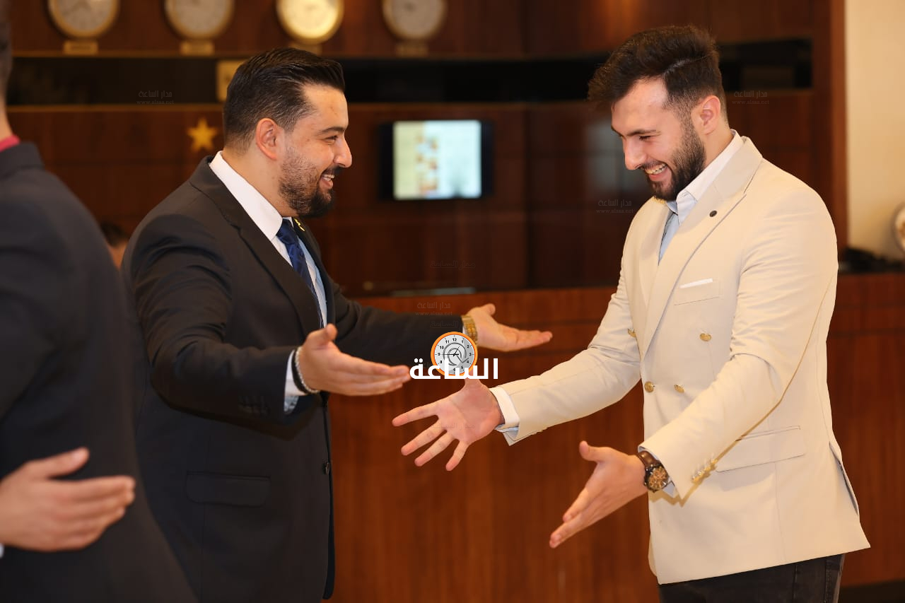 Madar Al-Saa Images 0.1441658146184447