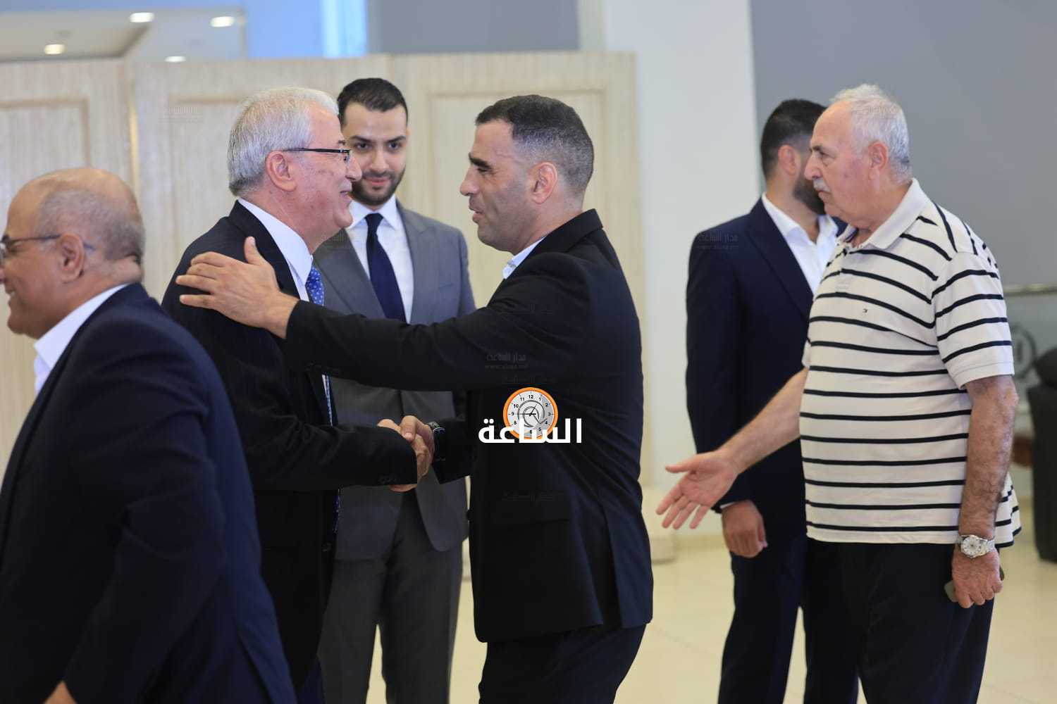 Madar Al-Saa Images 0.7819797836465234