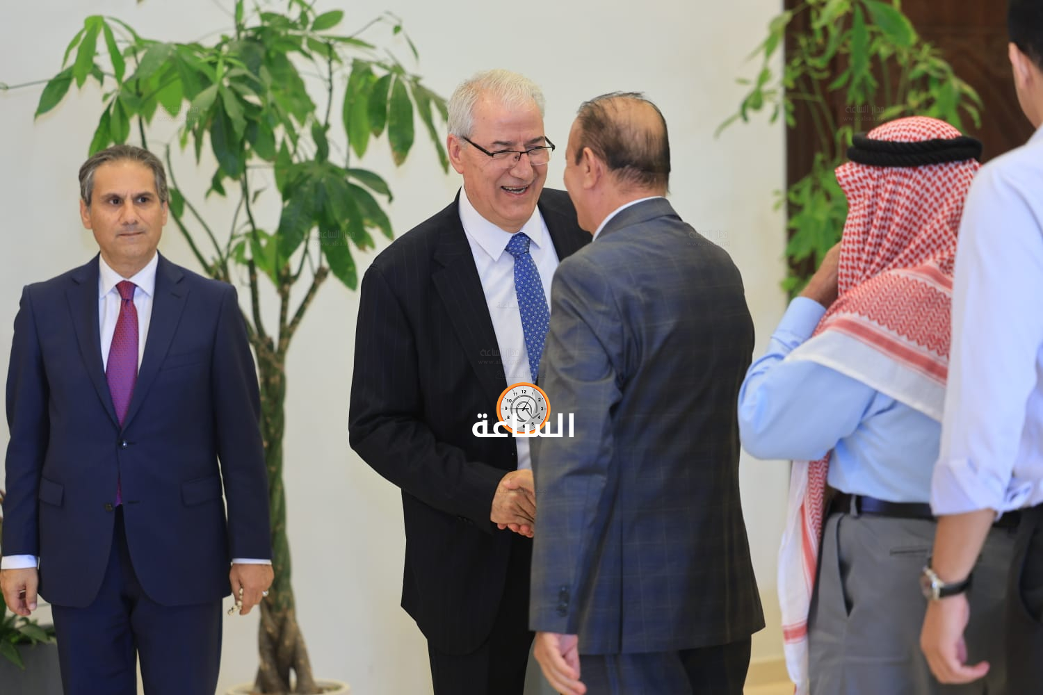 Madar Al-Saa Images 0.8812611552911509