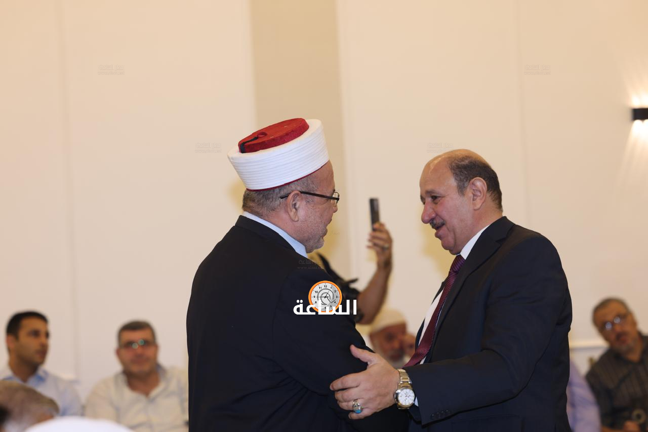 Madar Al-Saa Images 0.7884174617327002