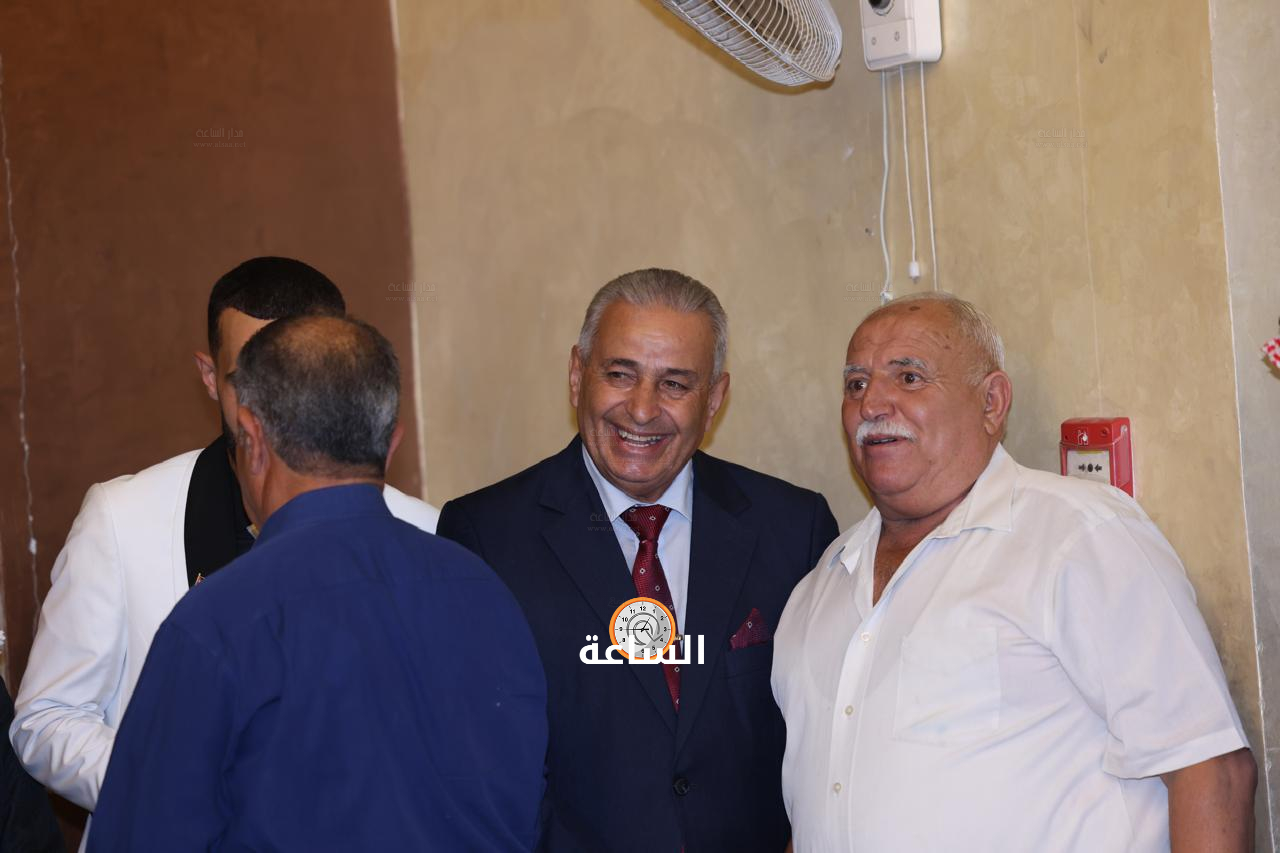 Madar Al-Saa Images 0.8326193481116825