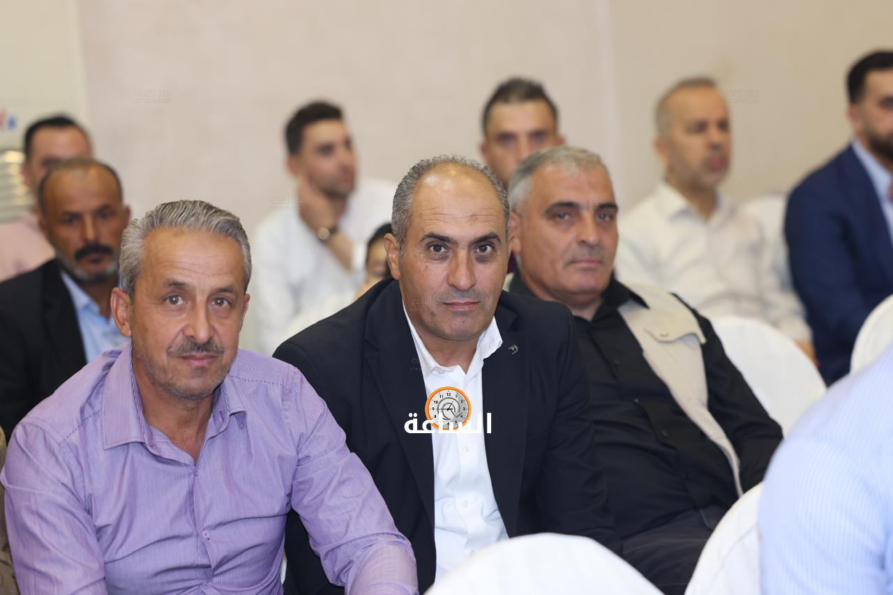 Madar Al-Saa Images 0.6904998767393179