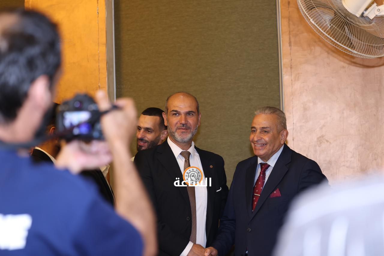Madar Al-Saa Images 0.6388451769048237
