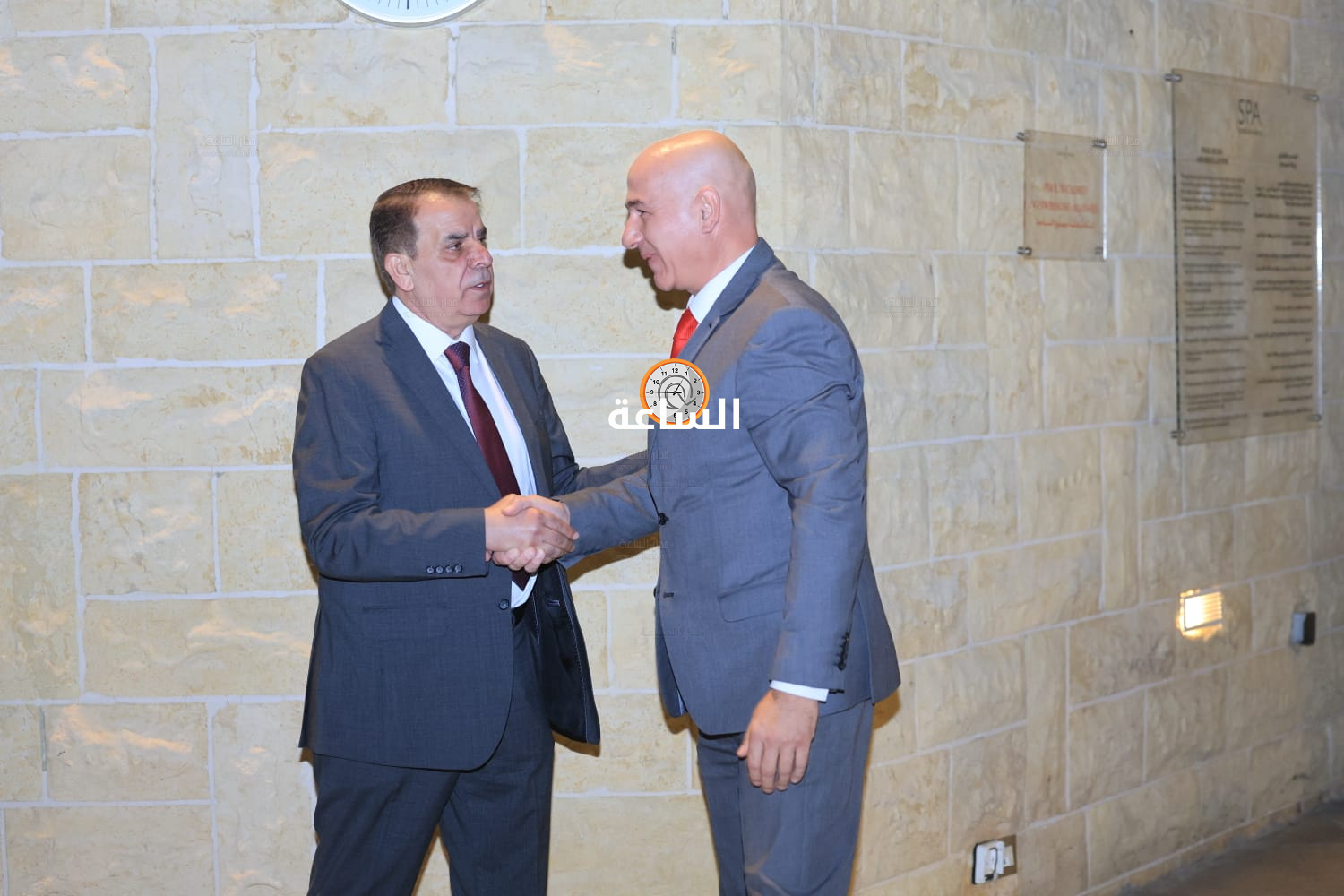 Madar Al-Saa Images 0.23883618507554705