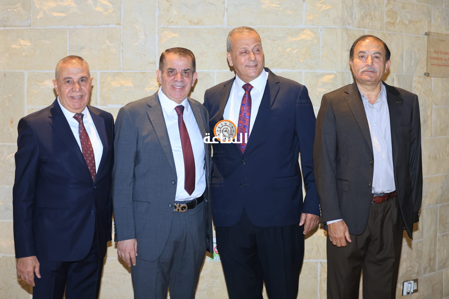 Madar Al-Saa Images 0.5859147711753077