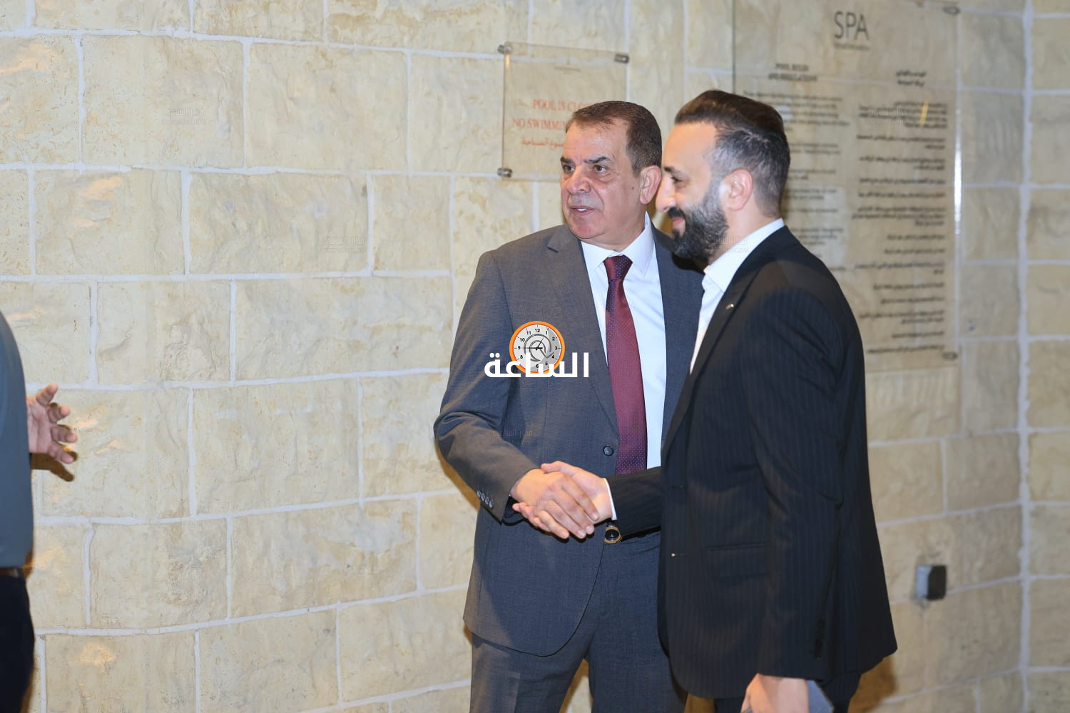 Madar Al-Saa Images 0.7996123619516344