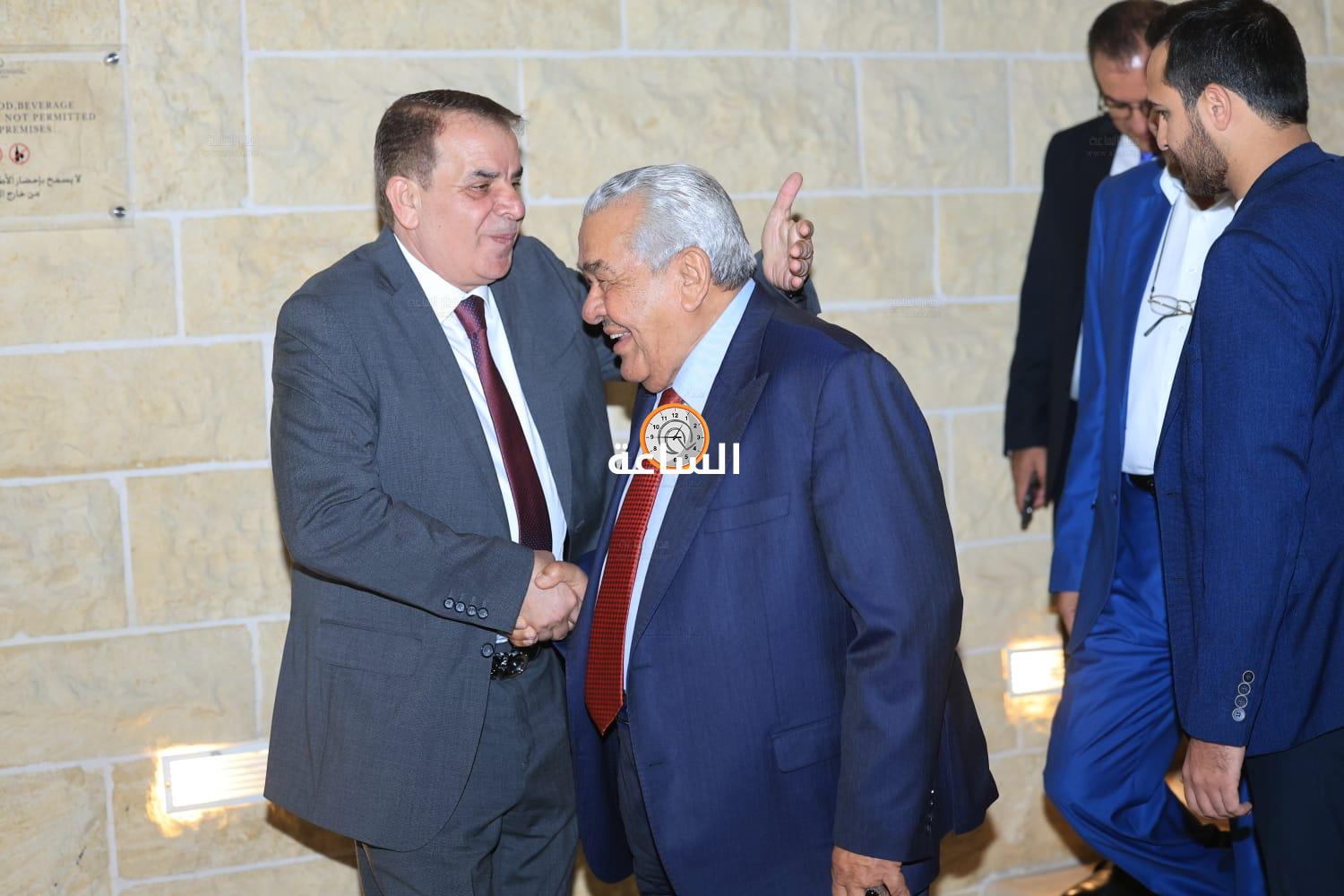 Madar Al-Saa Images 0.38539426330222226