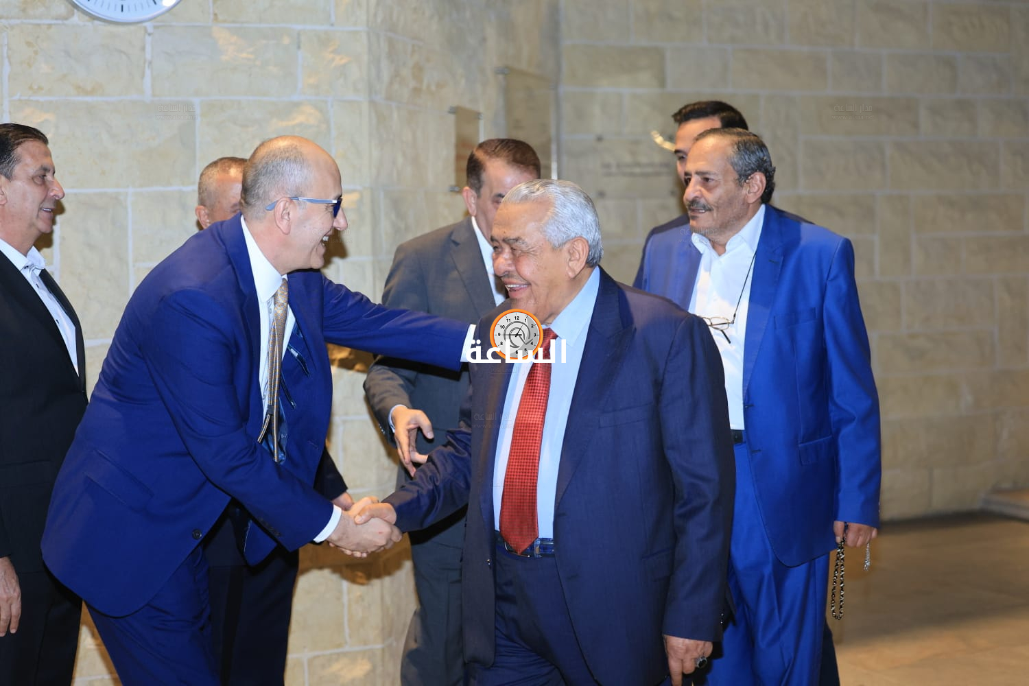 Madar Al-Saa Images 0.7445297626380831