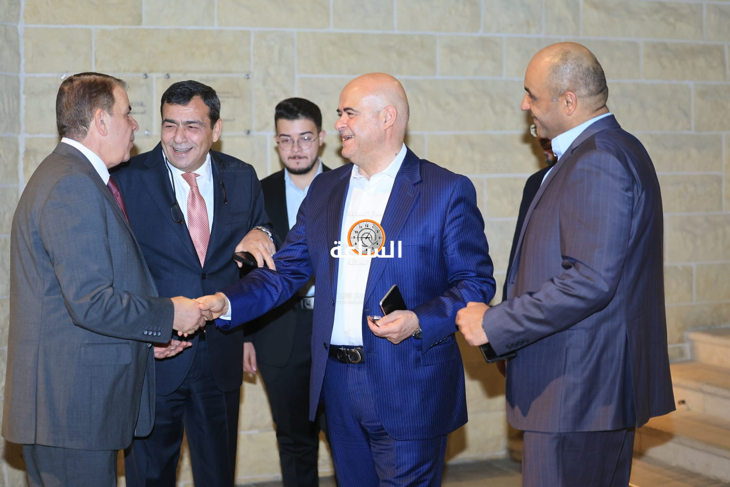 Madar Al-Saa Images 0.031774540183773126