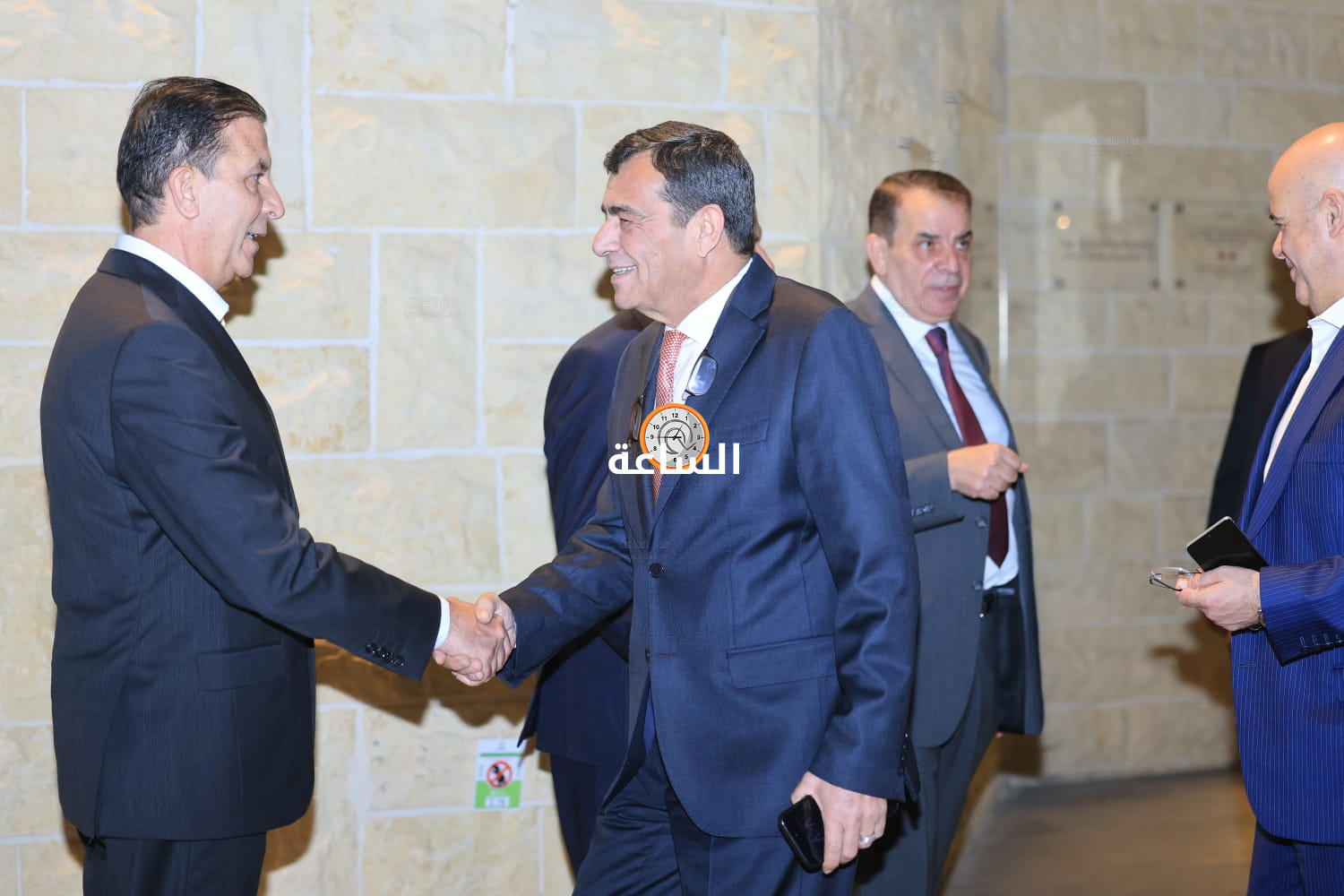 Madar Al-Saa Images 0.26893489666162296