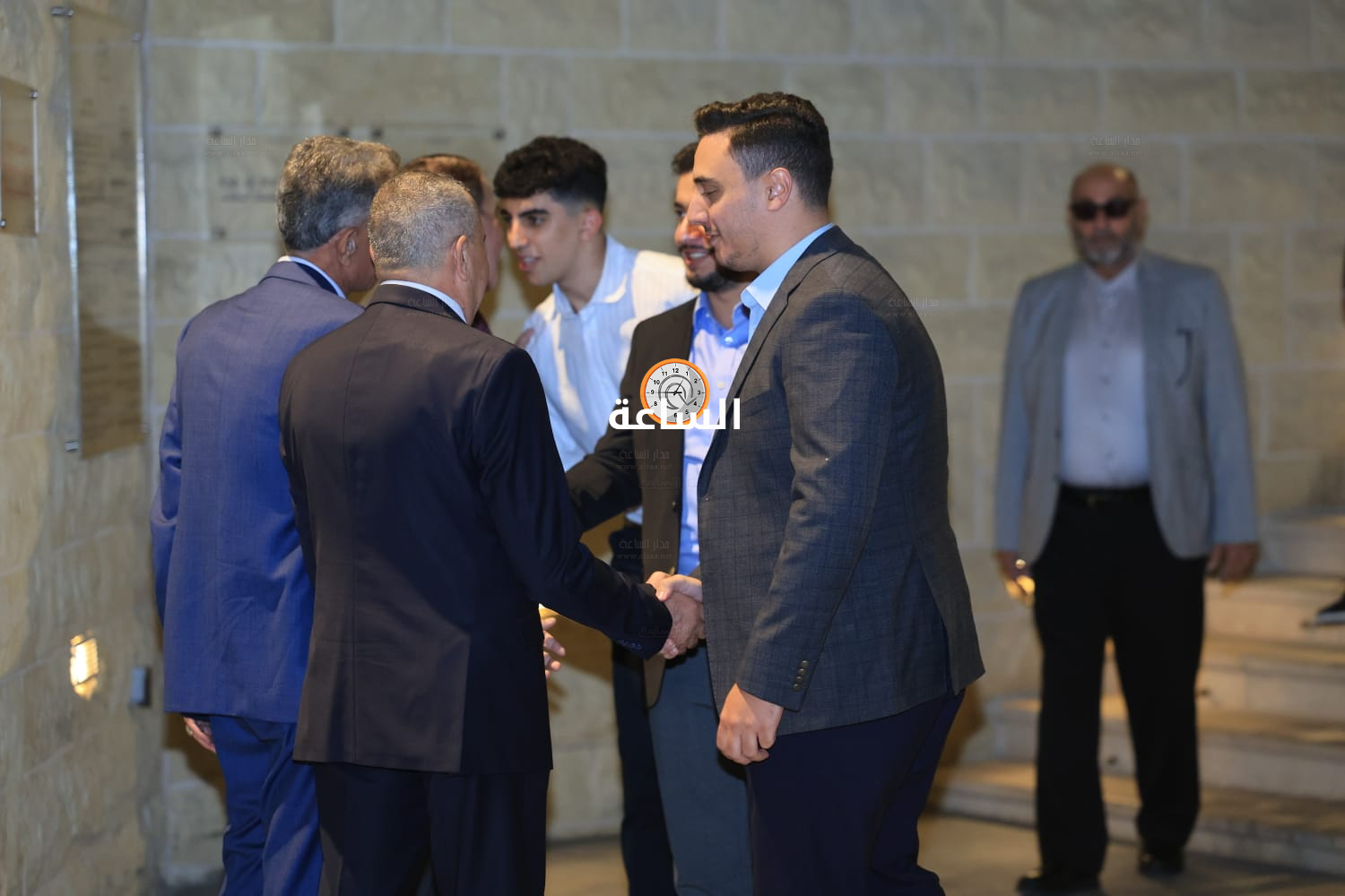 Madar Al-Saa Images 0.05114058538909183
