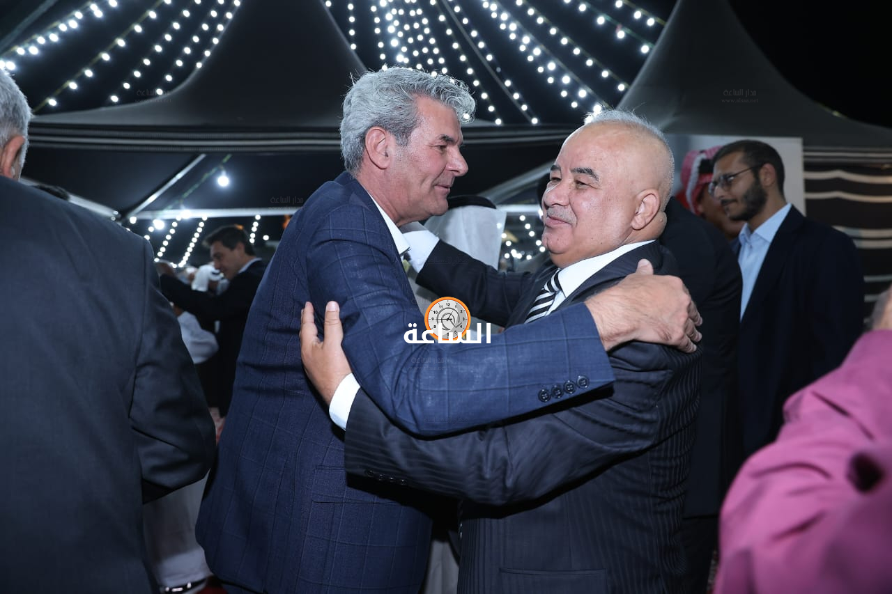Madar Al-Saa Images 0.44325664639086115