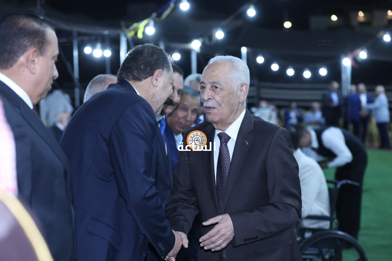 Madar Al-Saa Images 0.25142835992507295