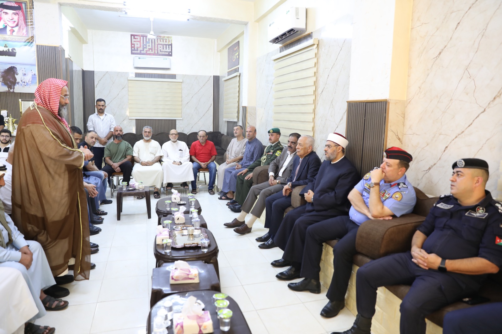 Madar Al-Saa Images 0.41085017425642845