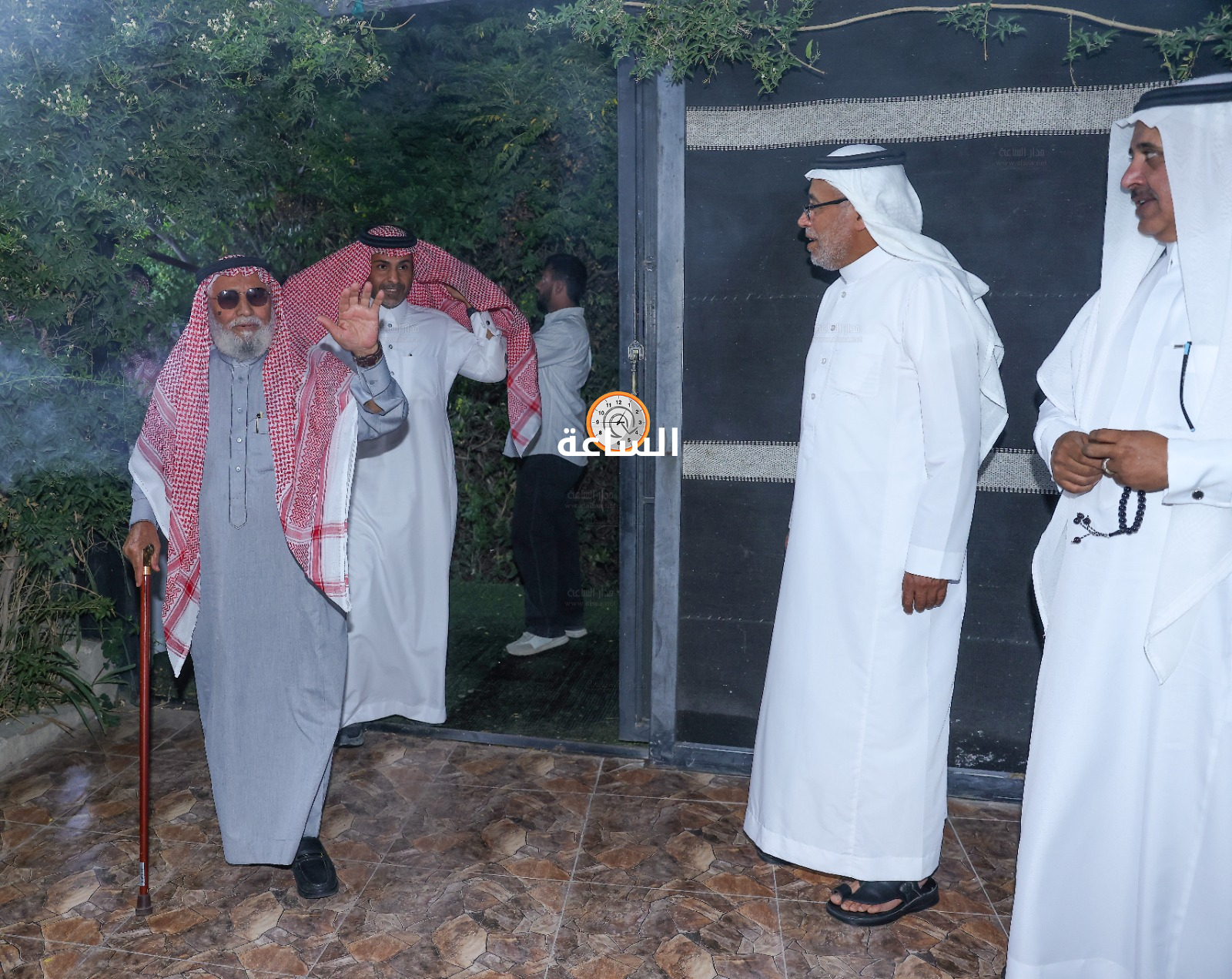 Madar Al-Saa Images 0.8651106660068679