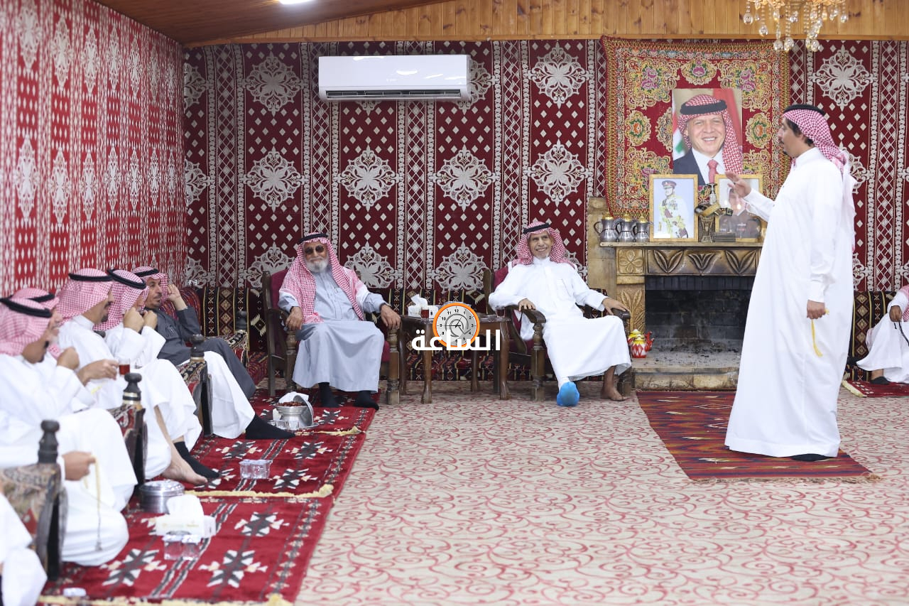Madar Al-Saa Images 0.4353845735662637