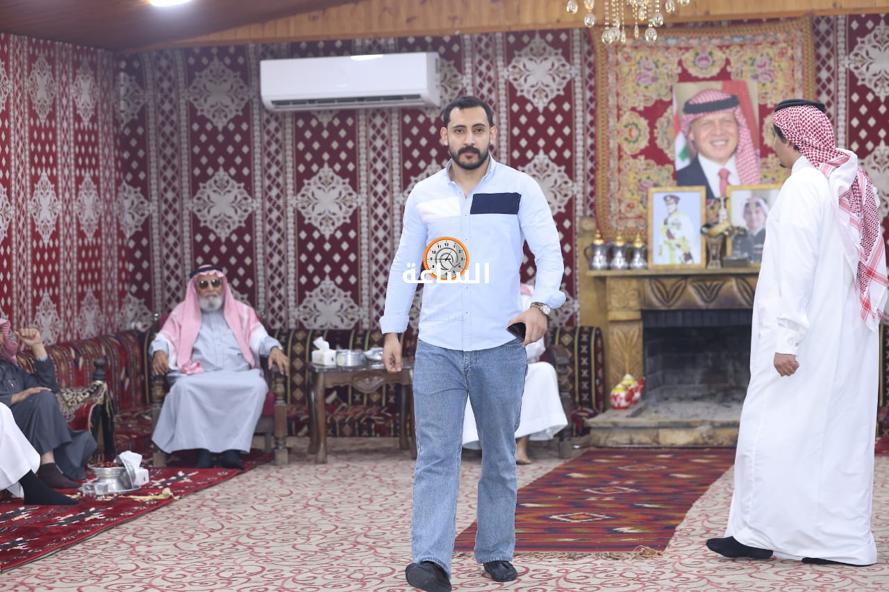 Madar Al-Saa Images 0.43200657876380877
