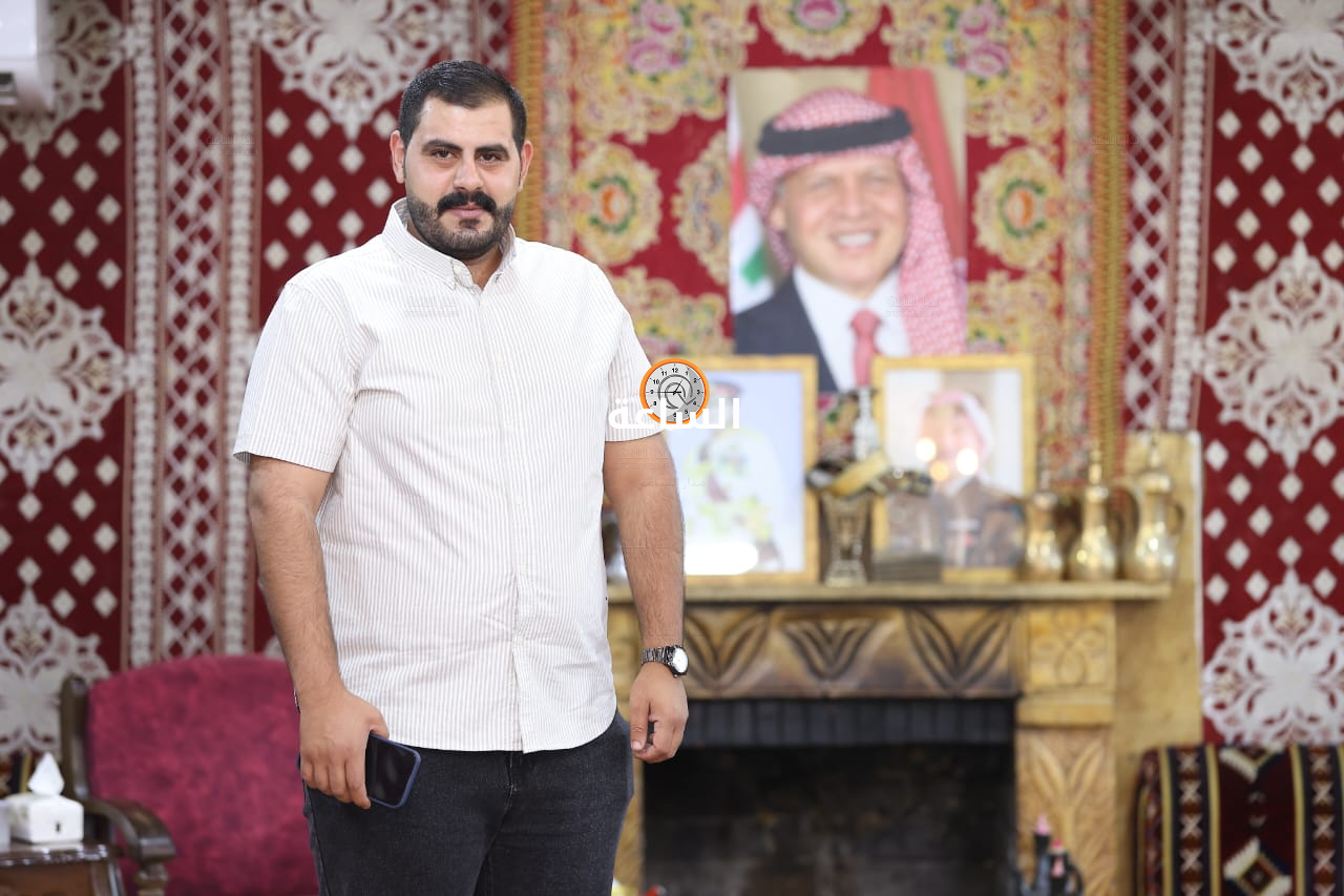 Madar Al-Saa Images 0.16372272725848358