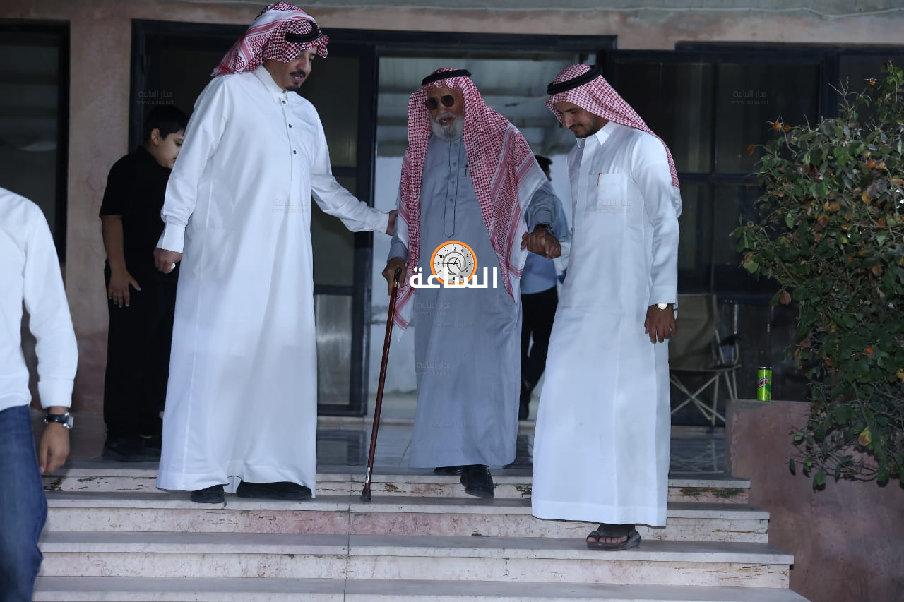 Madar Al-Saa Images 0.9129036698399712