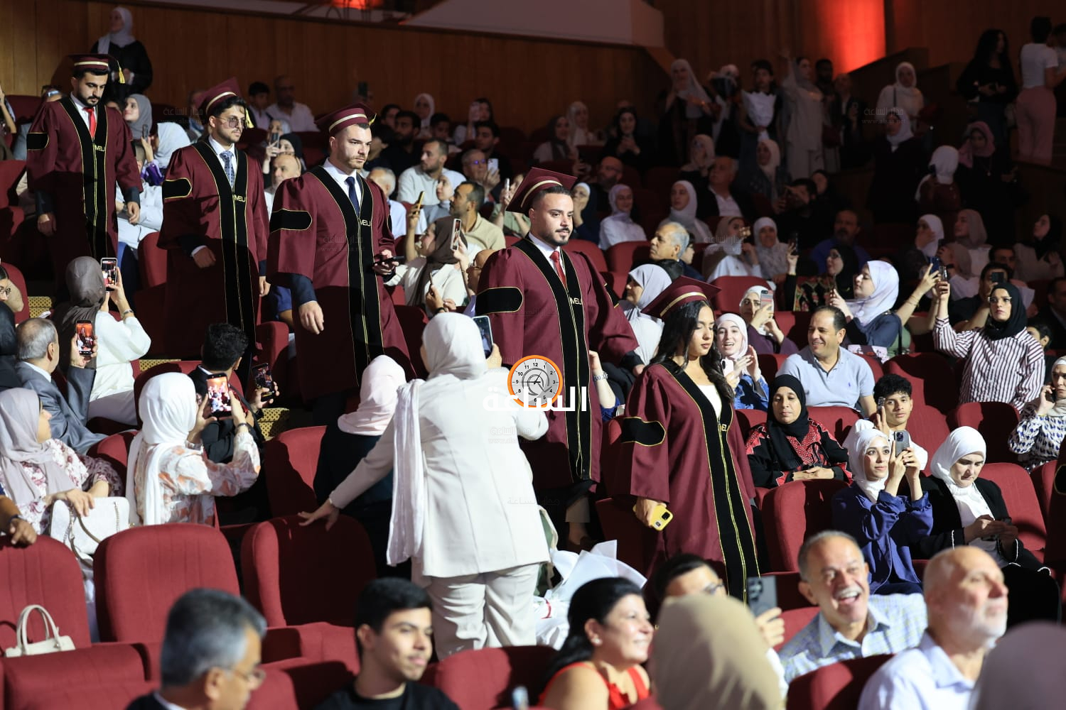 Madar Al-Saa Images 0.3386170651415913