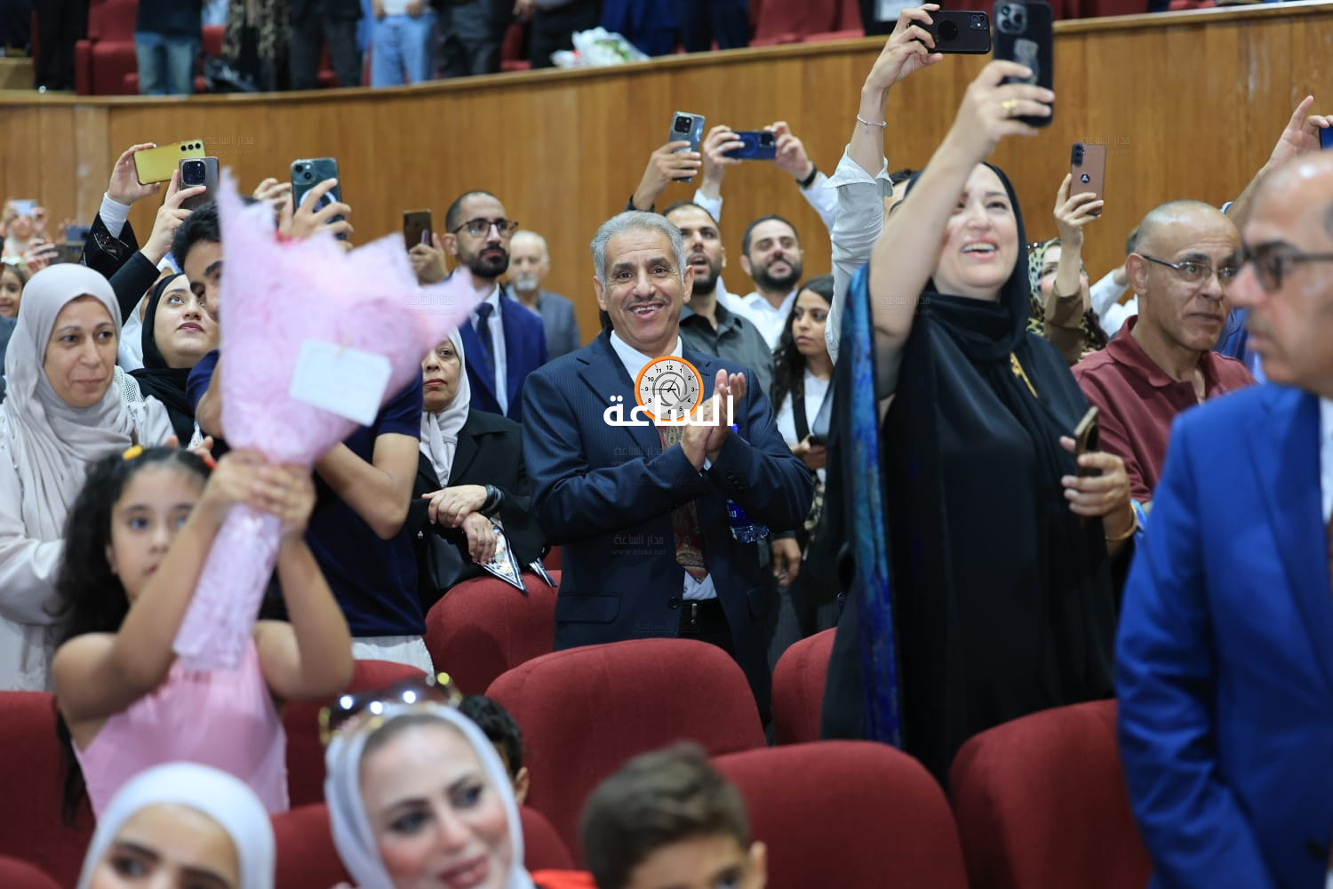 Madar Al-Saa Images 0.6904904850026227
