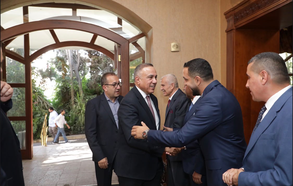 Madar Al-Saa Images 0.3429374136542005