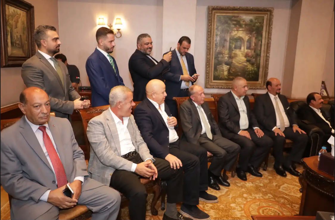 Madar Al-Saa Images 0.2870331790549