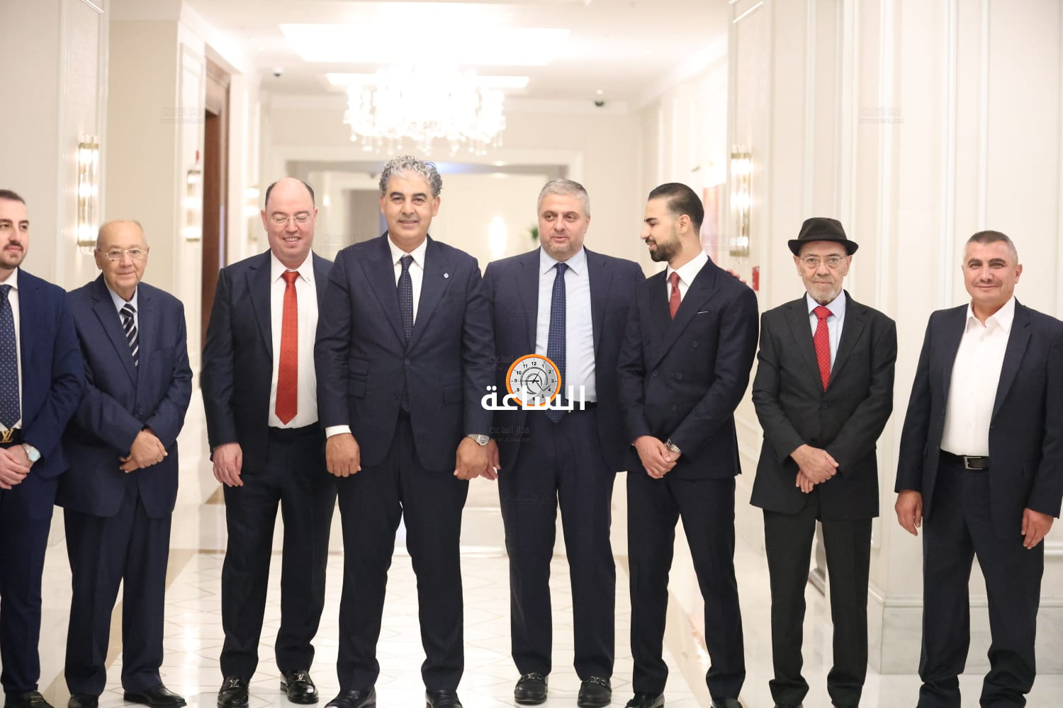 Madar Al-Saa Images 0.518869734606099