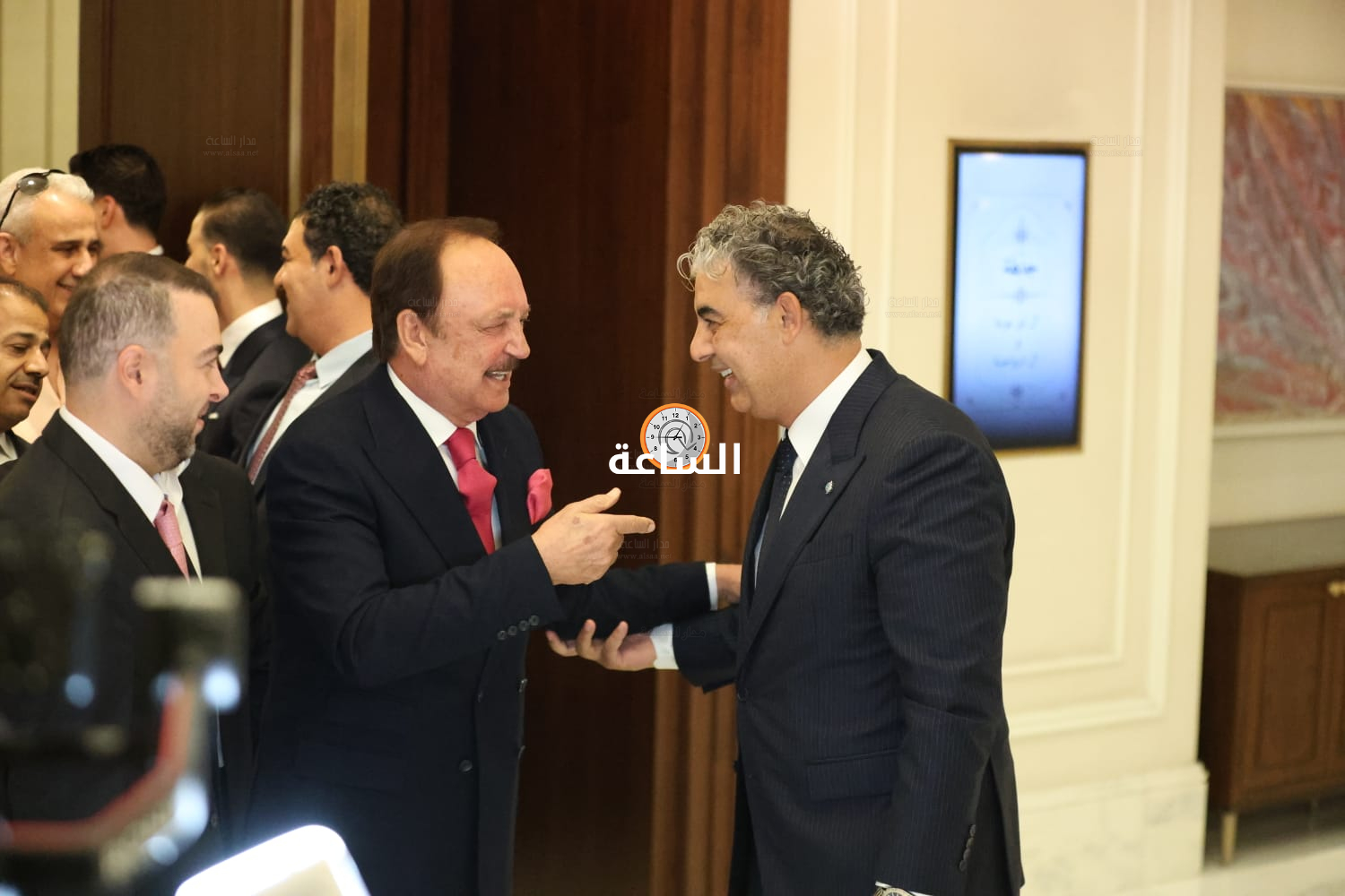 Madar Al-Saa Images 0.7563072481545179