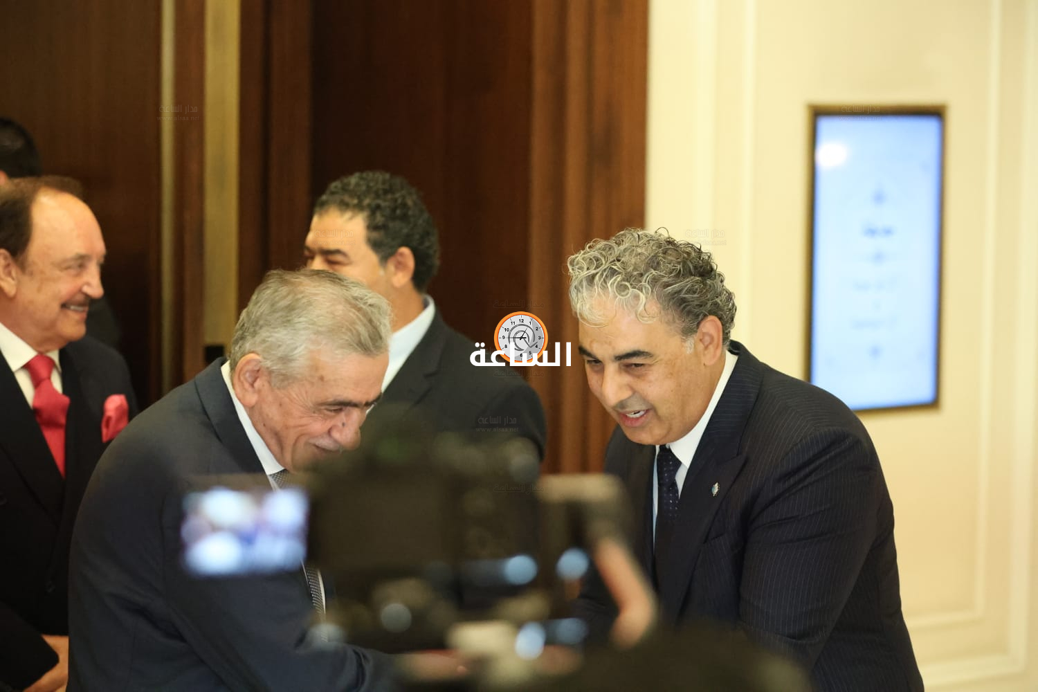 Madar Al-Saa Images 0.6877051731241866