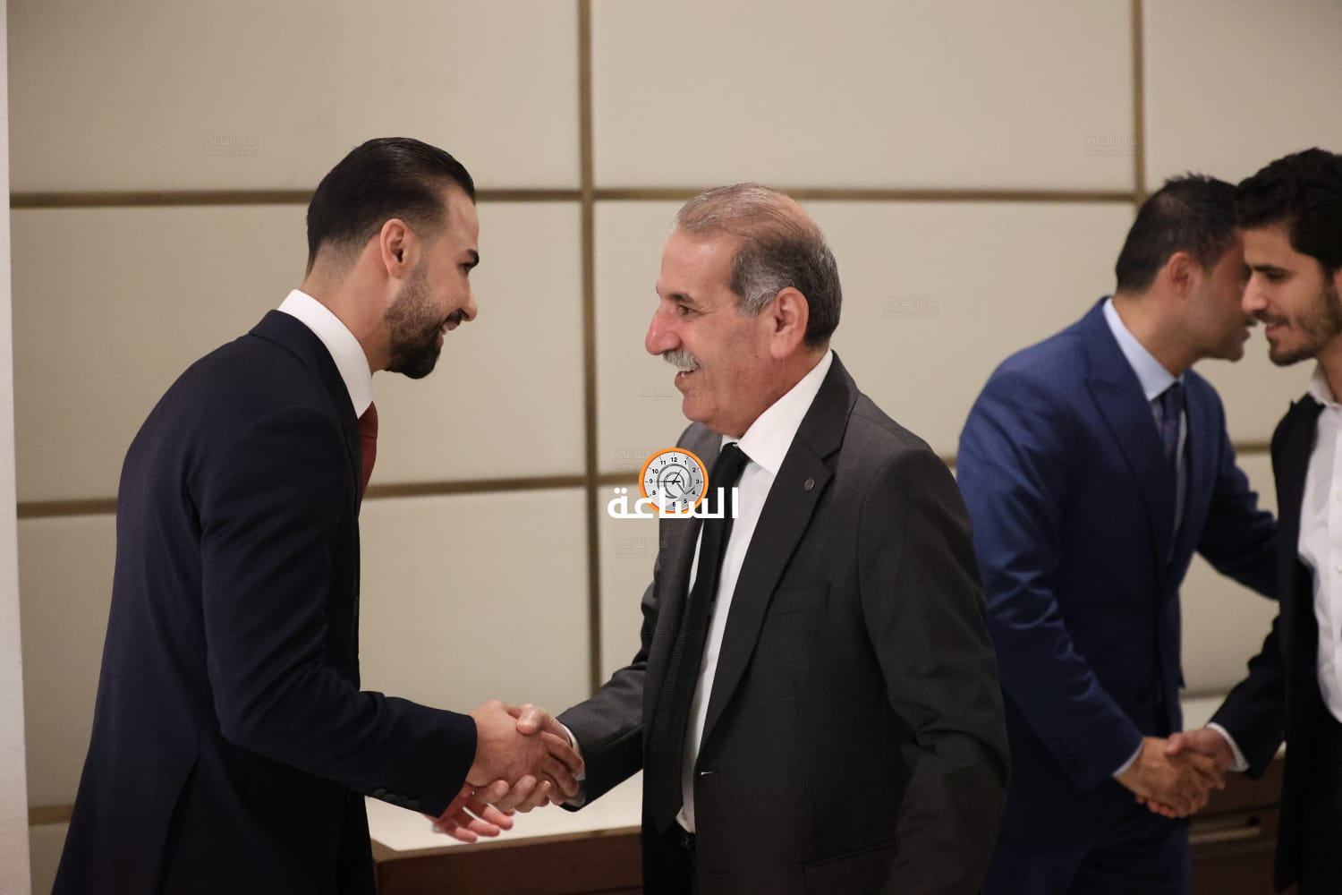 Madar Al-Saa Images 0.7571778286063291