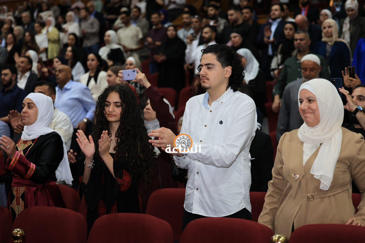 Madar Al-Saa Images 0.47568030333372957