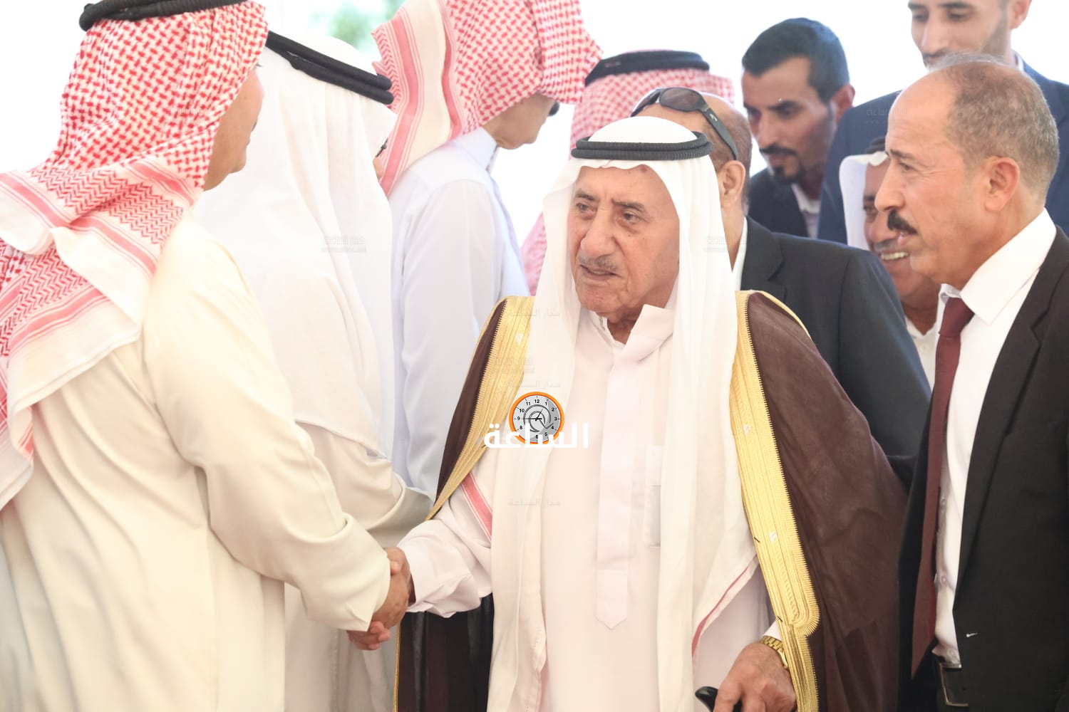 Madar Al-Saa Images 0.8772794288711216