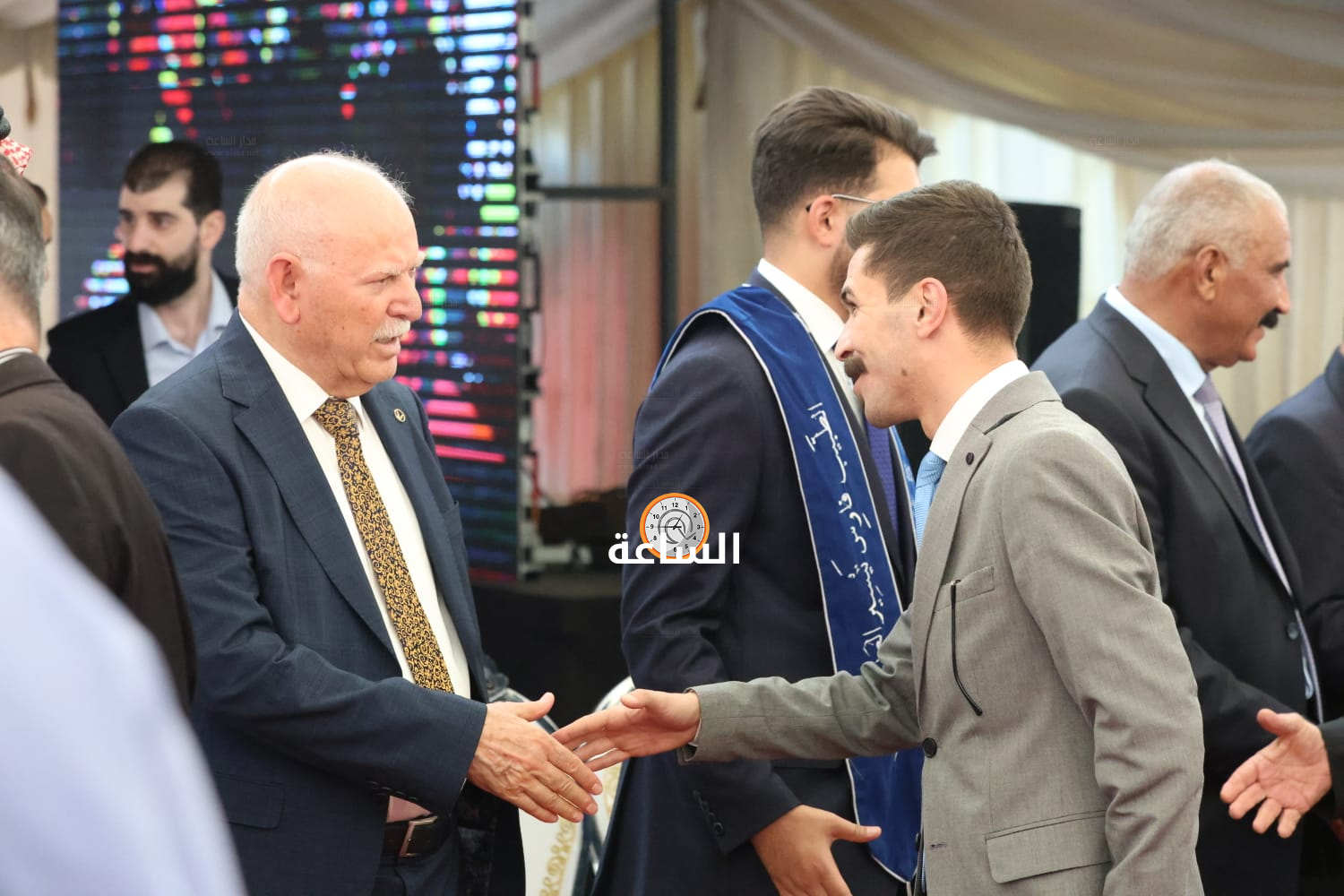Madar Al-Saa Images 0.3319728585662598