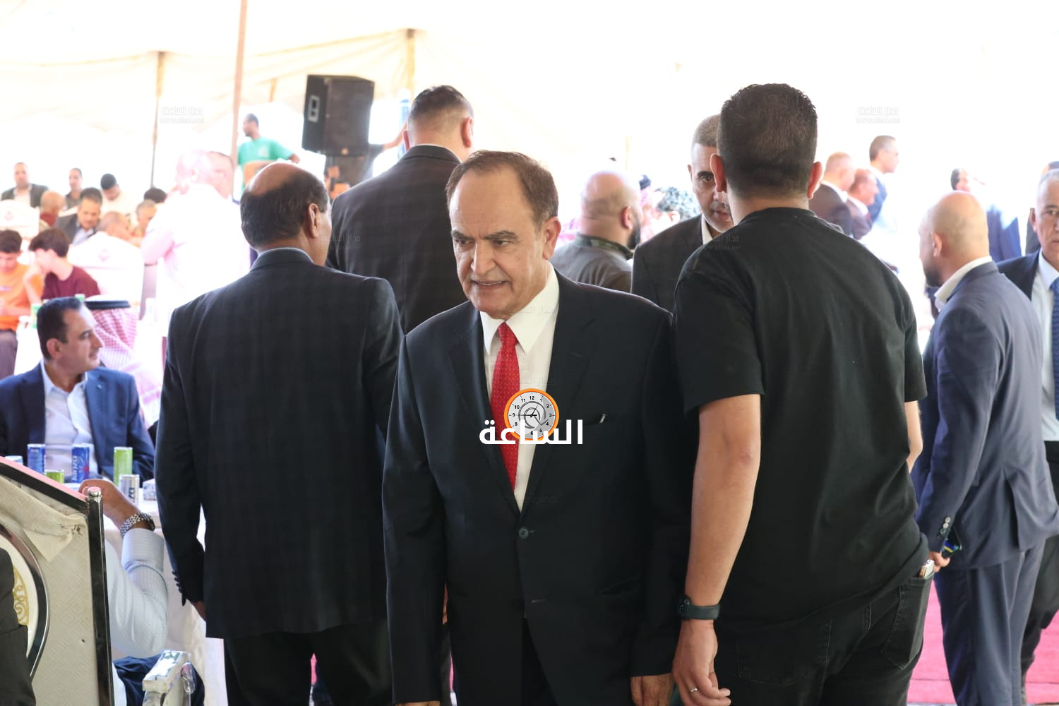 Madar Al-Saa Images 0.6159655567398179
