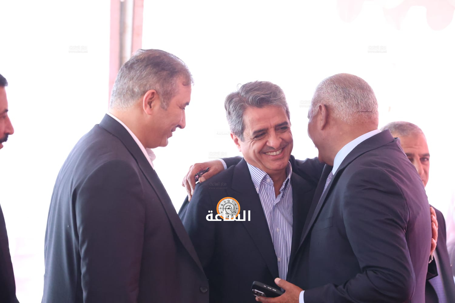 Madar Al-Saa Images 0.5393796591739551