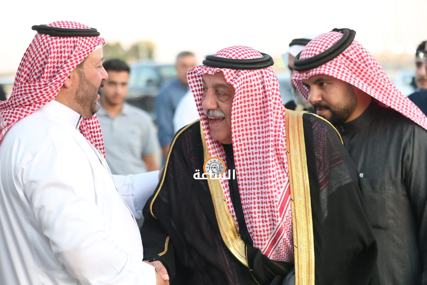 Madar Al-Saa Images 0.3938084019984738