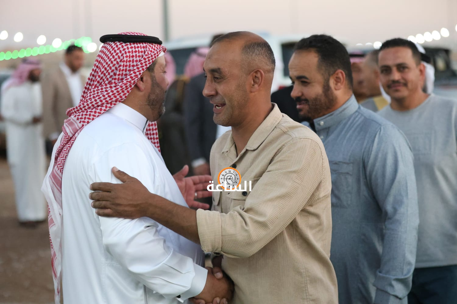 Madar Al-Saa Images 0.4670792102314766