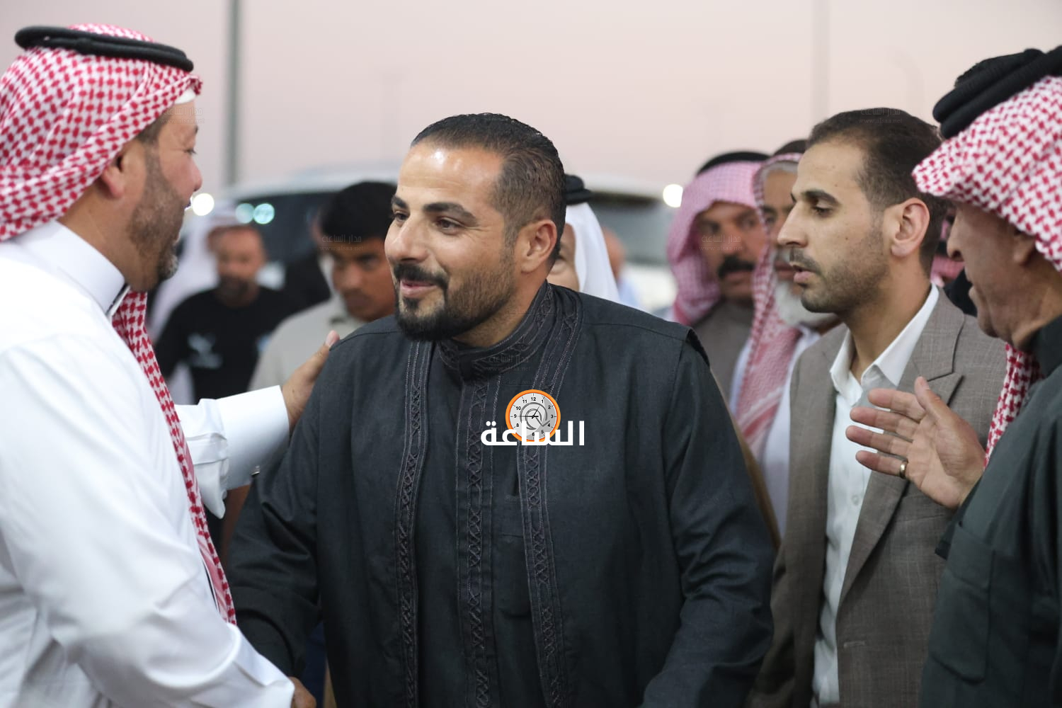 Madar Al-Saa Images 0.4109174343030424