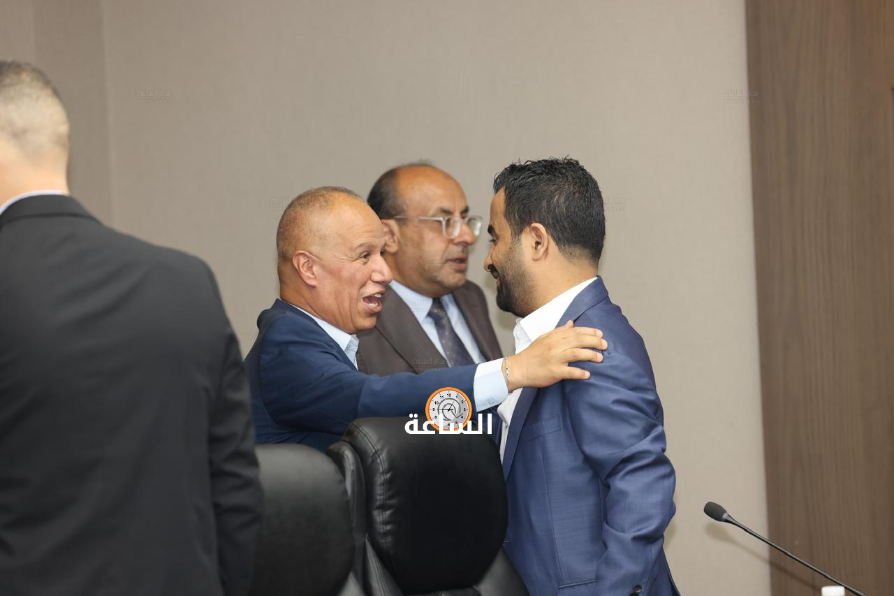 Madar Al-Saa Images 0.5415227632536191