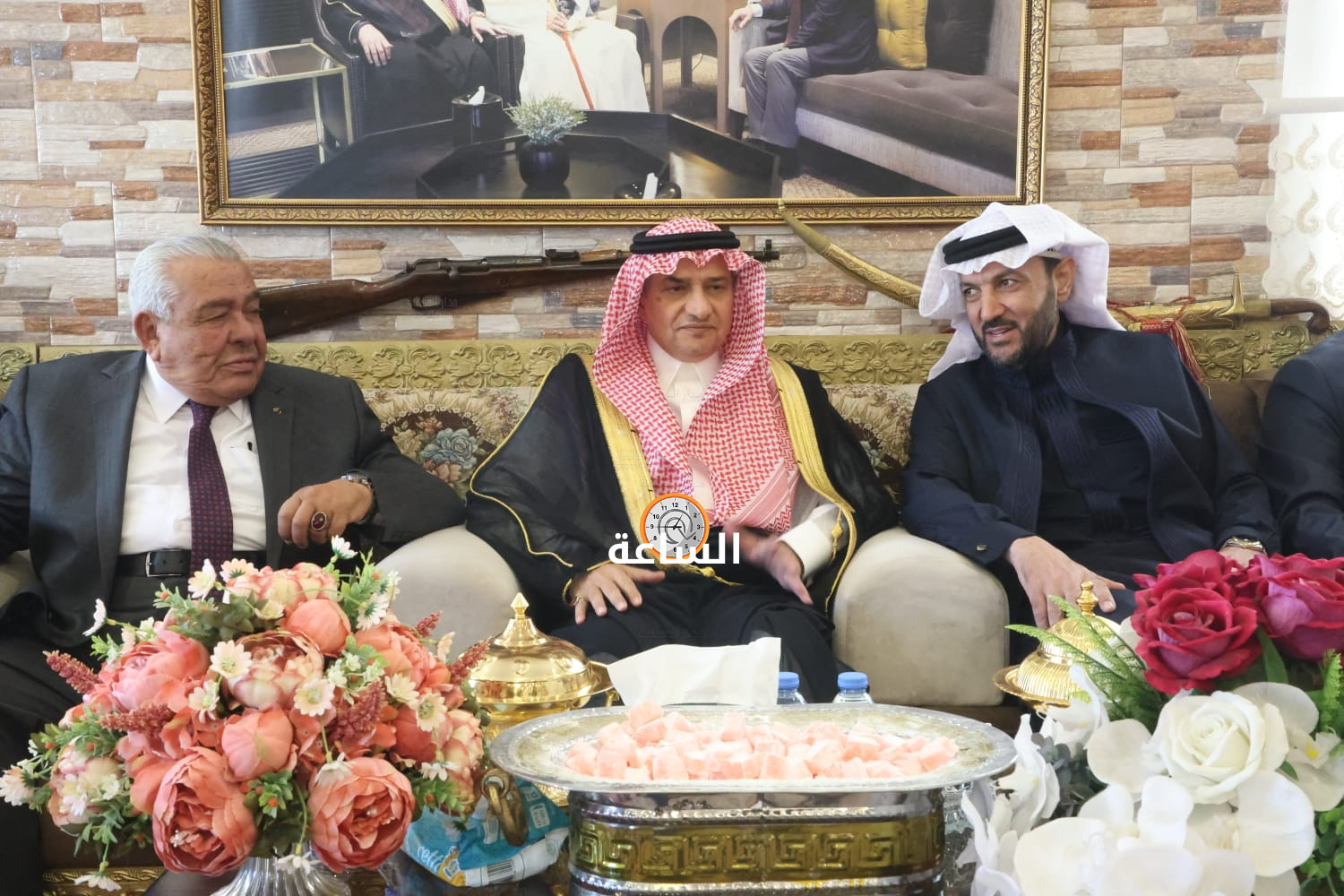 Madar Al-Saa Images 0.8599620834504788