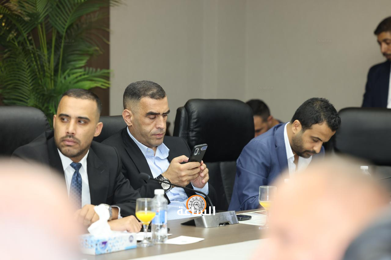 Madar Al-Saa Images 0.9058196869590969