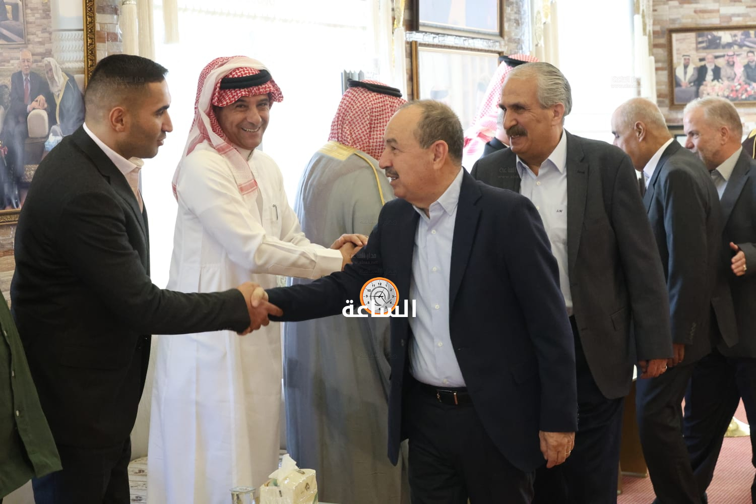 Madar Al-Saa Images 0.11038608280887907