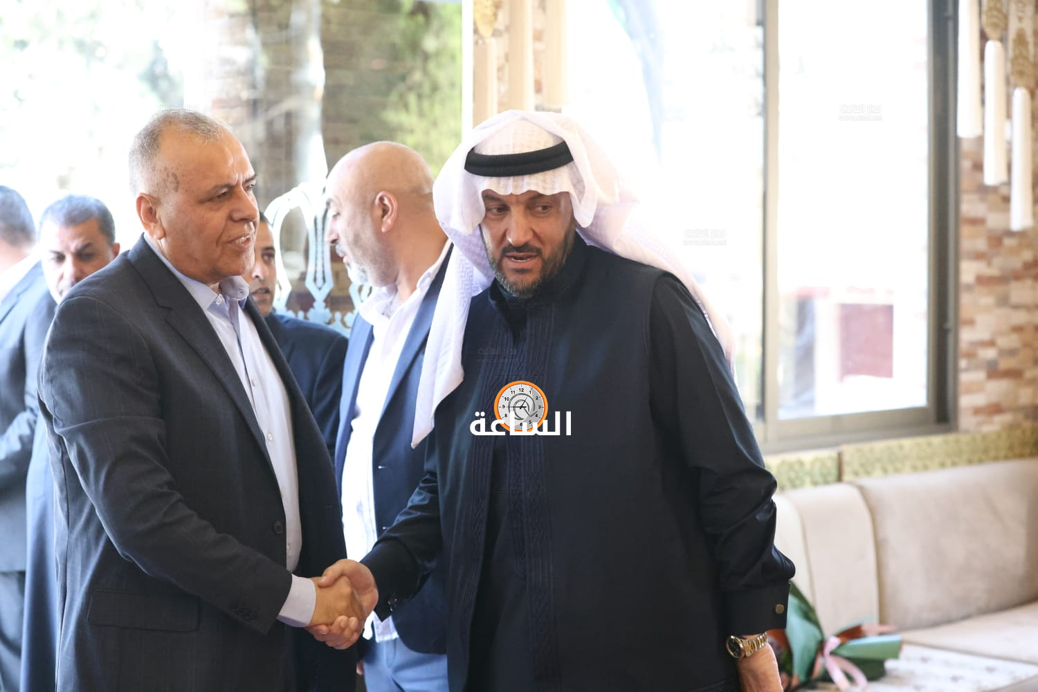 Madar Al-Saa Images 0.339822769293602