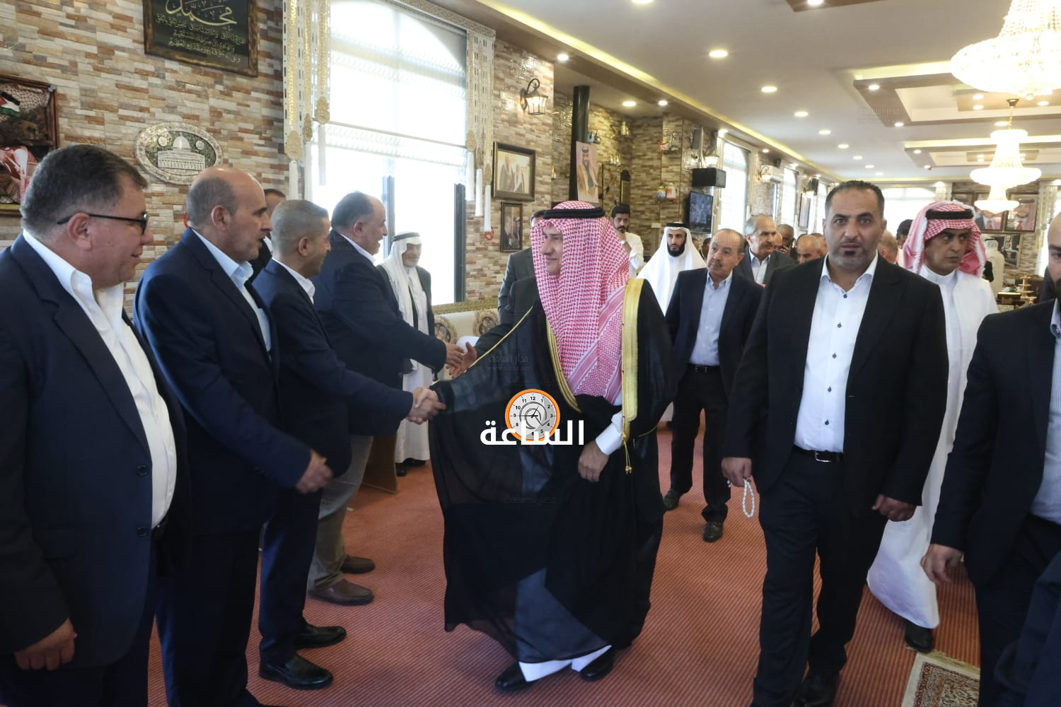 Madar Al-Saa Images 0.3303151611085867