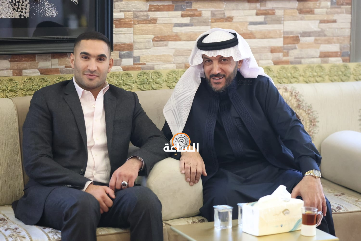 Madar Al-Saa Images 0.2527537116174726
