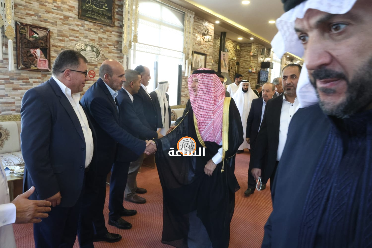 Madar Al-Saa Images 0.4884881831724548
